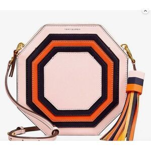 EUC Tory burch Ballet Geo Crossbody, $350